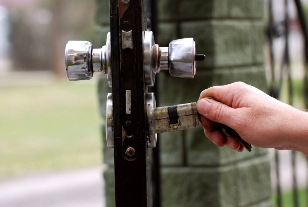 Locksmith Emergency Service